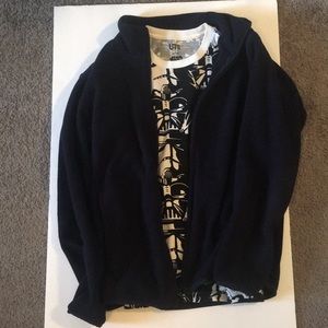 Uniqlo fleece graphic-t sets size S